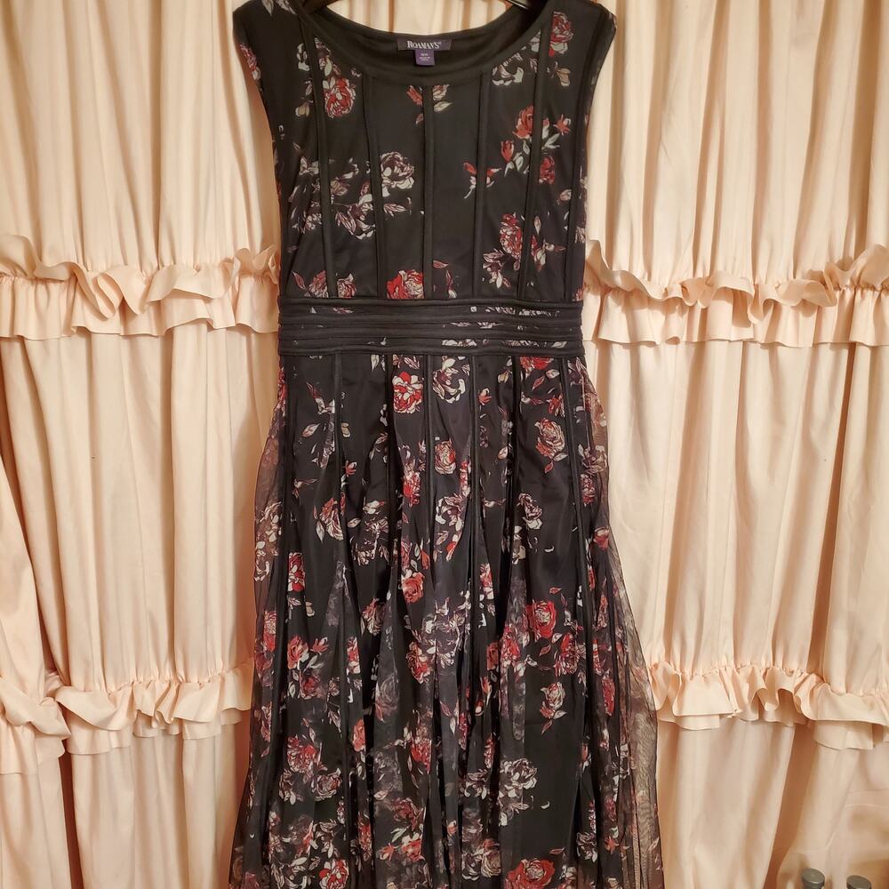 Flirty Ribbon & Lace Net Red, White and Black Rose Print Full Skirt Dress Sz16W